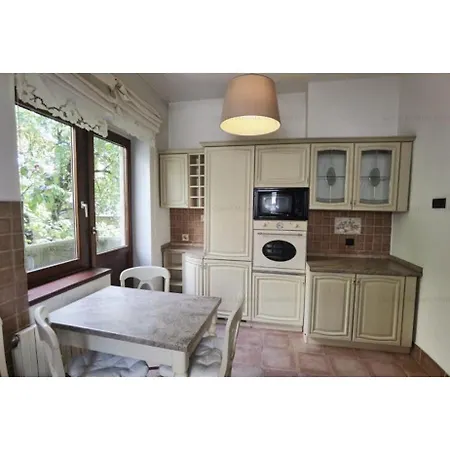 Garden In Exclusive Area Apartment